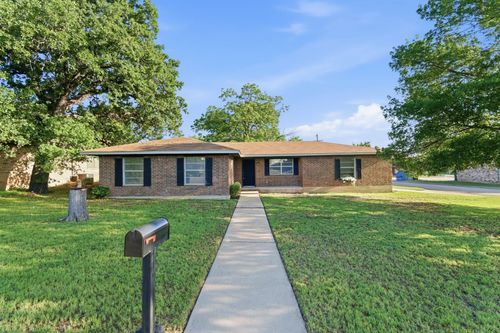 1400 Royal Ln, Cisco, TX, 76437-3604 | Card Image