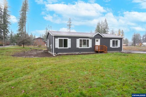 124 Santiam St, Gates, OR, 97346-9332 | Card Image