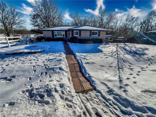 47635 Summerset Road, East Liverpool, OH, 43920 | Card Image