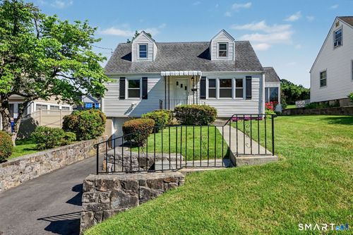 1 Nolan St, Norwalk, CT, 06850-2513 | Card Image