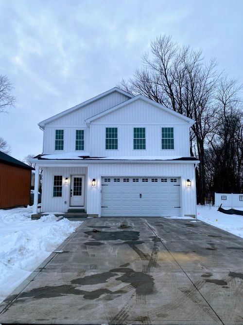 13045 Cedar Rd Ne, Thornville, OH, 43076-9194 | Card Image