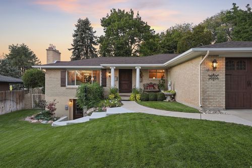 2685 E Craig Dr, Salt Lake City, UT, 84109-4001 | Card Image