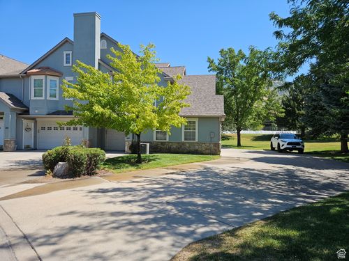 50-895 Courtyard Ln, Centerville, UT, 84014-2817 | Card Image