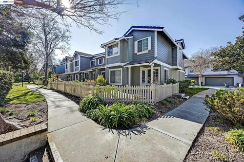 7444 Oxford Cir, Dublin, CA, 94568-3761 | Card Image