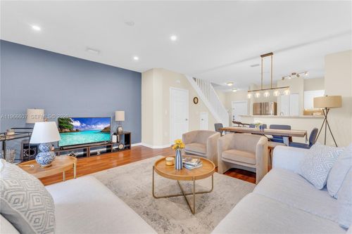 0-8844 S Isles Cir, Tamarac, FL, 33321-4448 | Card Image