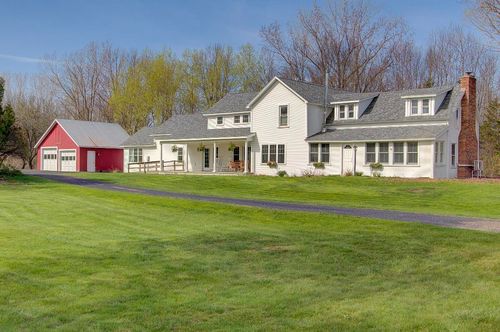 1009 S End Rd, North Hero, VT, 05474-9776 | Card Image