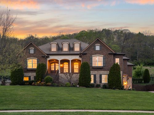 1627 Valle Verde Dr, Brentwood, TN, 37027-5672 | Card Image