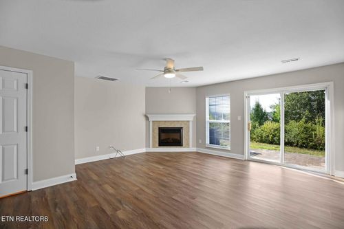 2425 Hallerins Ct, Maryville, TN, 37801-9321 | Card Image