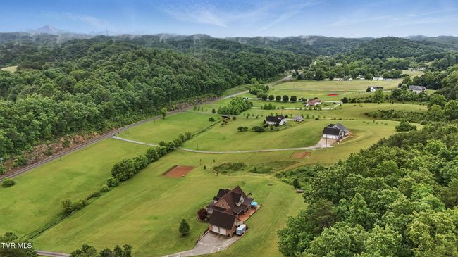 1124 Elizabethton Hwy, House other with 3 bedrooms, 3 bathrooms and null parking in Bluff City TN | Image 53