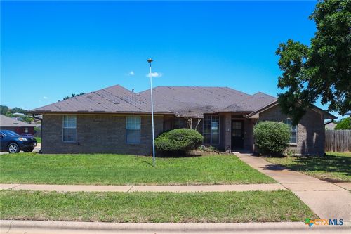 910 Northern Dancer Dr, Copperas Cove, TX, 76522-4759 | Card Image