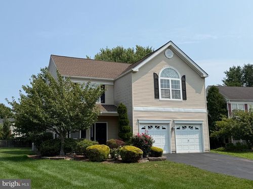 3 Rock Run Rd, East Windsor, NJ, 08520-3048 | Card Image