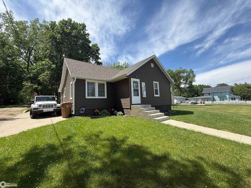 402 Hill St, Churdan, IA, 50050-7704 | Card Image