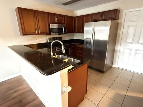 22-584 Cresting Oak Cir, Orlando, FL, 32824-6132 | Card Image