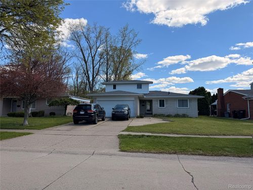 12224 El Camino Dr El Camino Drive, Sterling Heights, MI, 48312 | Card Image