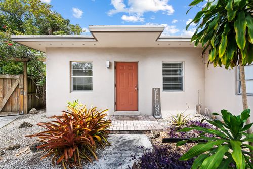 1130 Ne 3rd Ave, Fort Lauderdale, FL, 33304-1917 | Card Image