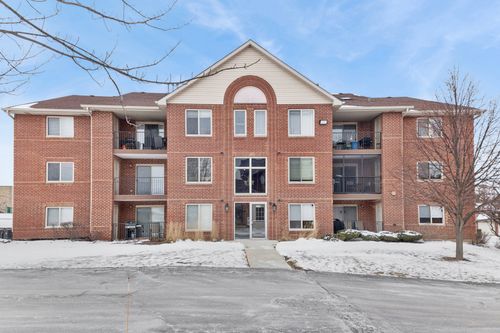 apt-2a-7025 Heritage Cir, Orland Park, IL, 60462-5419 | Card Image