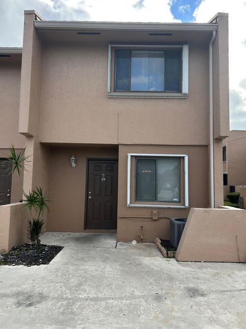 2h-139 Sparrow Drive, Royal Palm Beach, FL, 33411 | Card Image