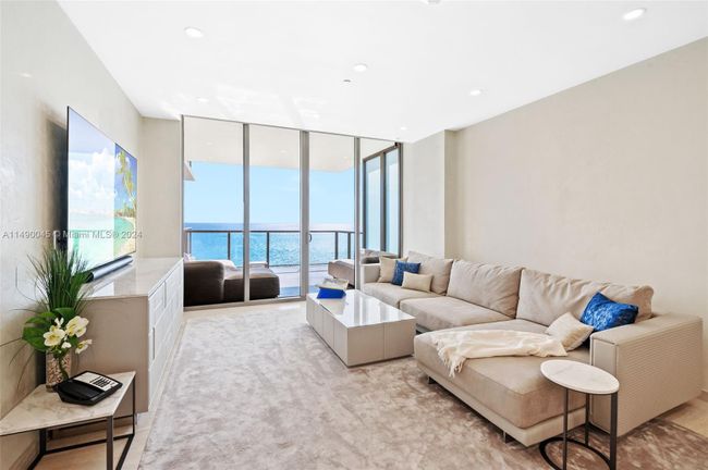 2502 - 9703 Collins Ave, Condo with 2 bedrooms, 3 bathrooms and null parking in Bal Harbour FL | Image 2