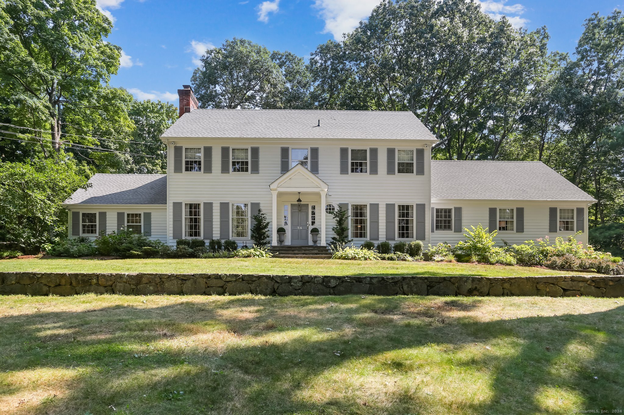 Bittersweet Ln, New Canaan, CT 06840