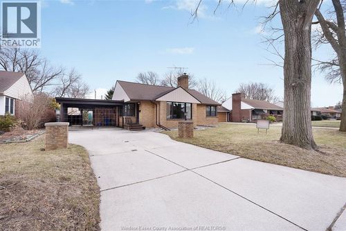 244 Buckingham Dr, Windsor, ON, N8S2C6 | Card Image