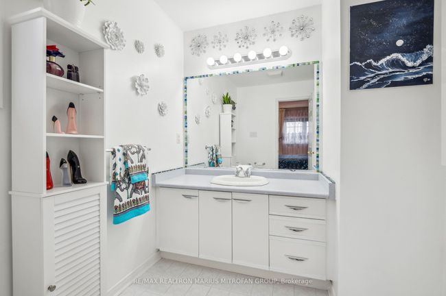 8 Louana Cres, Condo with 4 bedrooms, 4 bathrooms and 2 parking in Vaughan ON | Image 33