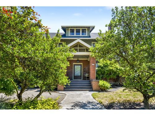 2732 Ne 15th Ave, Portland, OR, 97212-3302 | Card Image