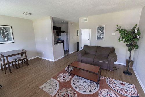 41-105 N Garth Ave, COLUMBIA, MO, 65203-4100 | Card Image