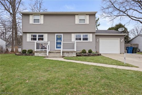 4874 Hollyview Dr, Vermilion, OH, 44089-1617 | Card Image