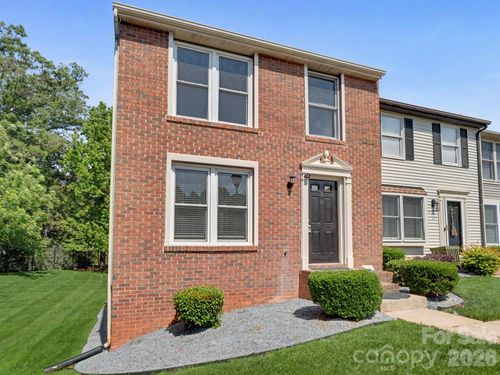 9416 Lexington Cir, Charlotte, NC, 28213-8215 | Card Image