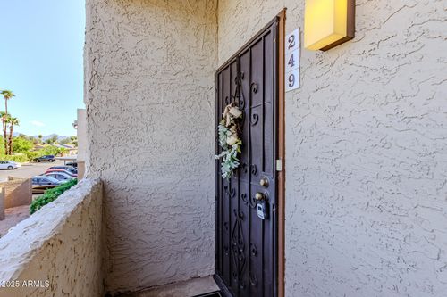 249-4554 E Paradise Village Pkwy N, Phoenix, AZ, 85032-6848 | Card Image