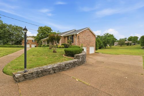 213 Rising Sun Ln, Old Hickory, TN, 37138-2152 | Card Image