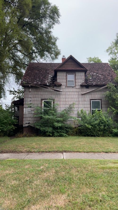 703 N Bond St, Saginaw, MI, 48602-4545 | Card Image