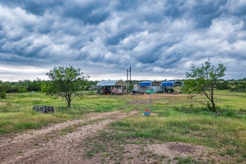 180 Milkweed Ct, Ozona, TX, 76943-2531 | Card Image