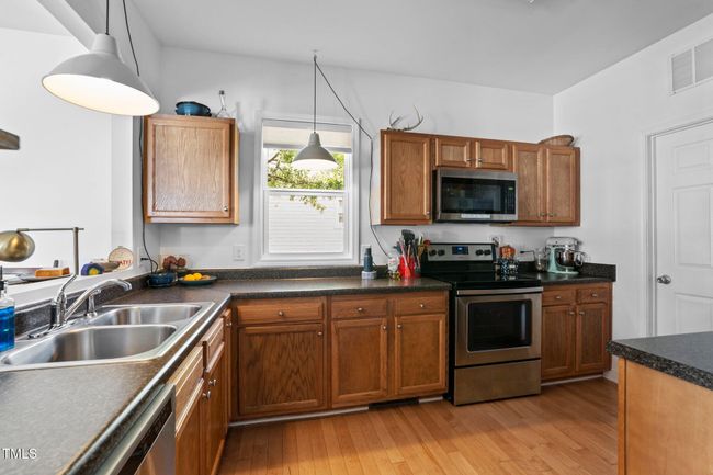 215 Haywood - 13 Interior | Image 12