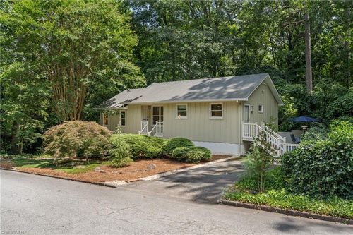 1700 Meadowbrook Dr, Winston-Salem, NC, 27104-1118 | Card Image