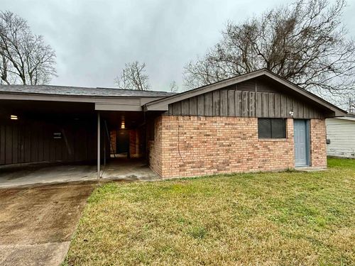 240 Turner Ln, Bridge City, TX, 77611-2521 | Card Image