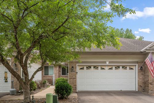 14208 Heritage Ln, Apple Valley, MN, 55124-3702 | Card Image