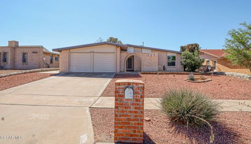 7120 Cerro Negro Dr, El Paso, TX, 79912-2715 | Card Image