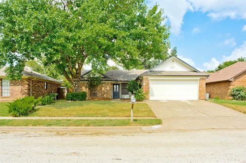 7905 Lazy Brook Drive, Watauga, TX, 76148 | Card Image