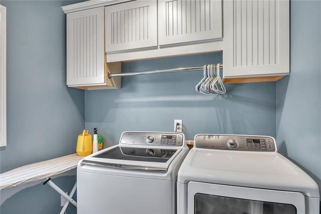 225 Ruby Forest Pkwy, House other with 4 bedrooms, 3 bathrooms and 5 parking in Suwanee GA | Image 19