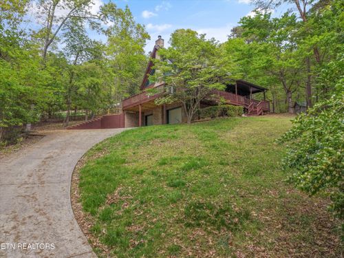 1534 Cherry Brook Dr, Dandridge, TN, 37725-5141 | Card Image