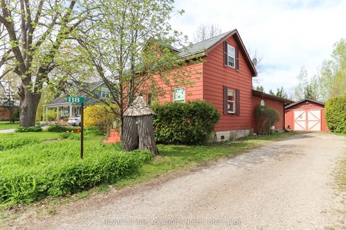 118 Marsh Street, Blue Mountains, ON, N0H1J0 | Card Image