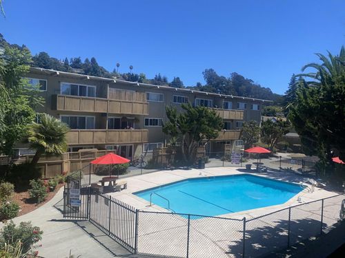 959 Torrano Ave, Hayward, CA, 94542-1863 | Card Image