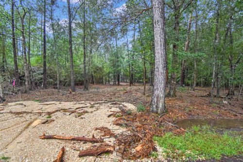 2770 Colonial Dr, Kountze, TX, 77625-5602 | Card Image