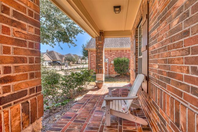 Front covered porch | Image 4