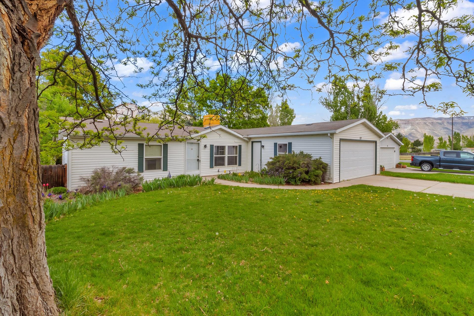 27 Queen City Circle, For Sale in Battlement Mesa Zoocasa