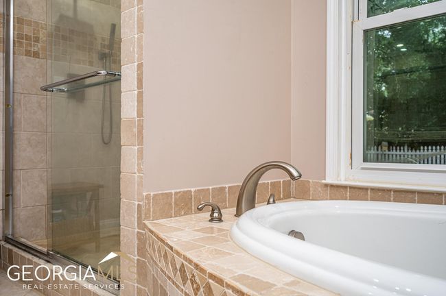 970 Cranberry Crk, House other with 4 bedrooms, 3 bathrooms and 2 parking in Roswell GA | Image 34