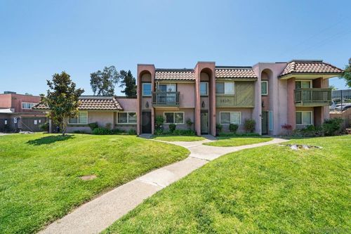 unit-b-1427 N Broadway, Escondido, CA, 92026-2655 | Card Image