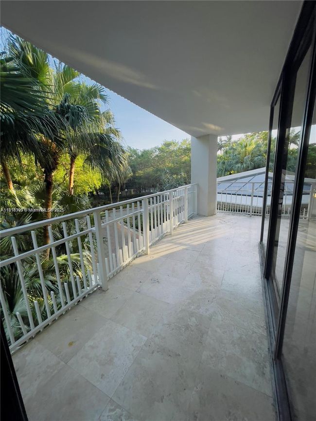 APT-309 - 2000 Towerside Ter, Condo with 2 bedrooms, 2 bathrooms and null parking in Miami FL | Image 16