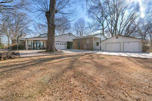 2999 Riverbend Rd, Heber Springs, AR, 72543-8613 | Card Image